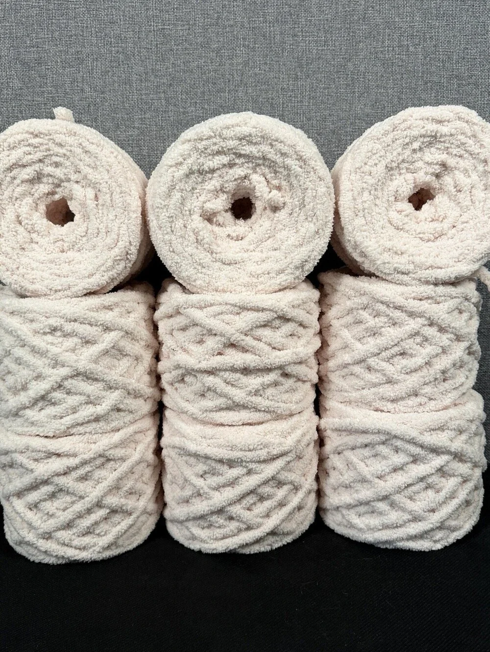 Reclaimed Yarn Super Bulky Chenille 2033 Yds Pale Pink 1196g (6 Cakes)